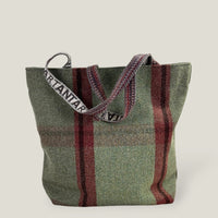 Moniak Carpet Bag